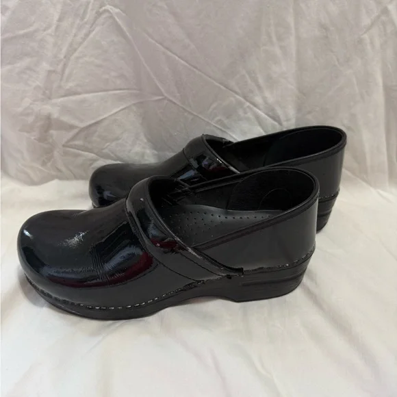 Dansko Professional Black Patent Slip-On Clog - Picture 3 of 10
